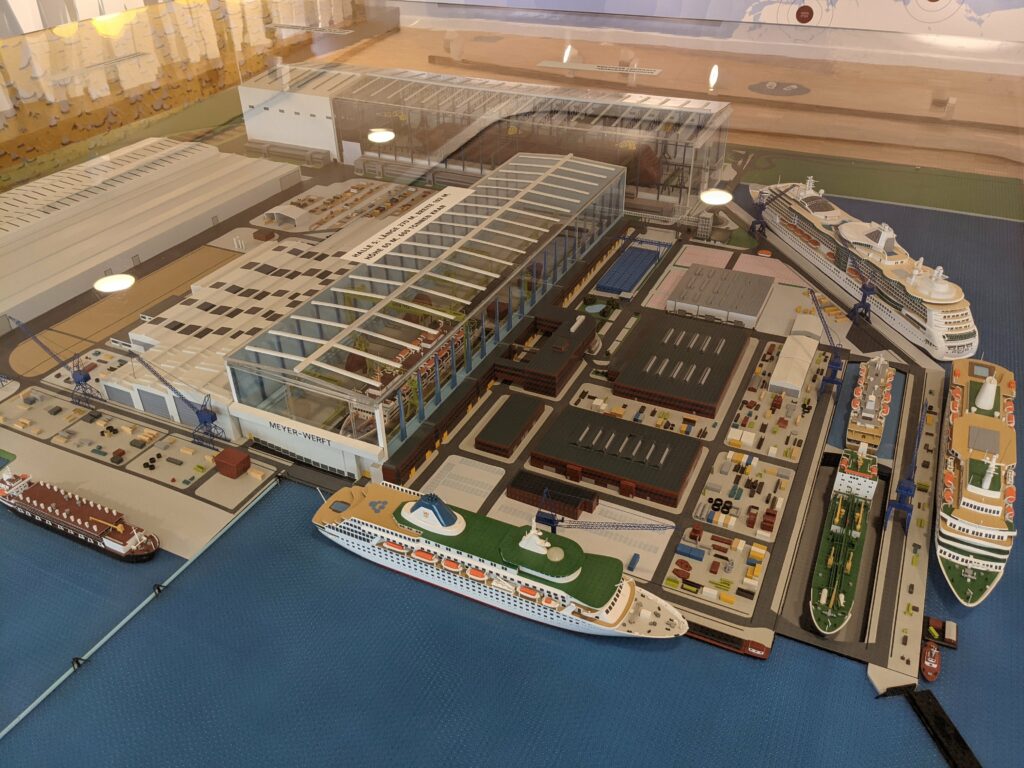 Meyer Werft Besucherzentrum Modell